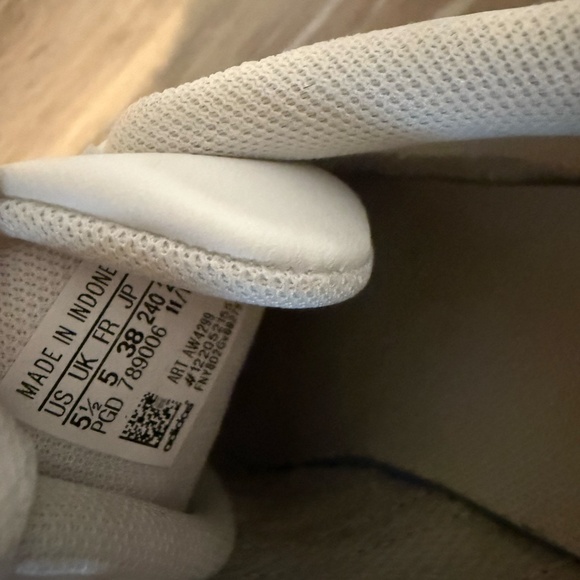 Adidas GRAND COURT 2.0 SHOES White Black Kid's Size 5.5 - Picture 11 of 11